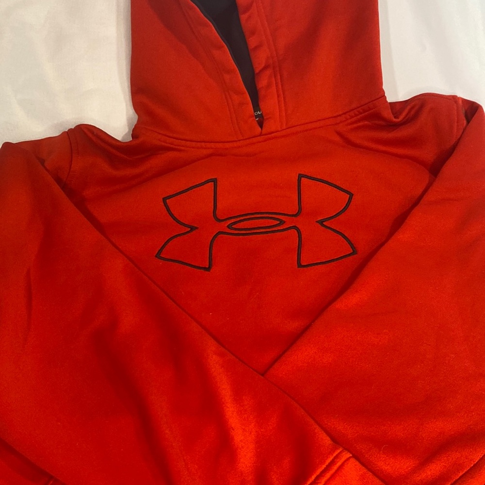 Under Armour Hoodie/Sweatshirt youth XL red